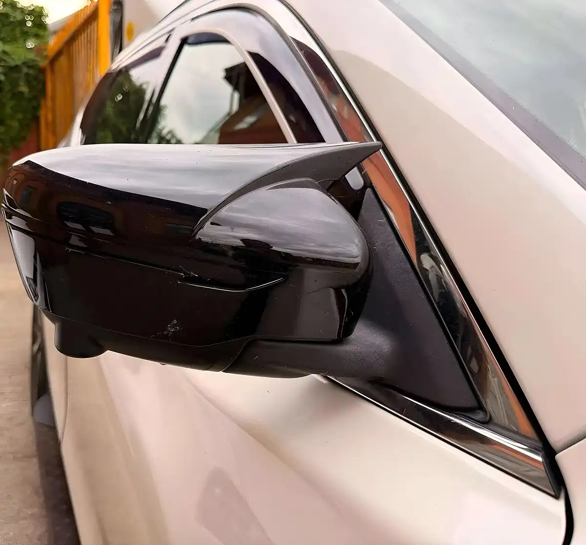 Used 2016 Nissan X-Trail N-Tec Xtron White - Interior and Exterior details 18