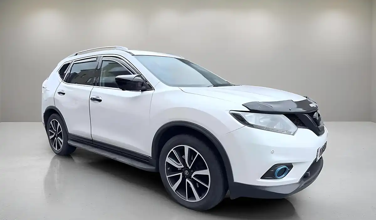 Used 2016 Nissan X-Trail N-Tec Xtron White - Interior and Exterior details 2