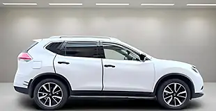 Used 2016 Nissan X-Trail N-Tec Xtron White - Interior and Exterior details 4