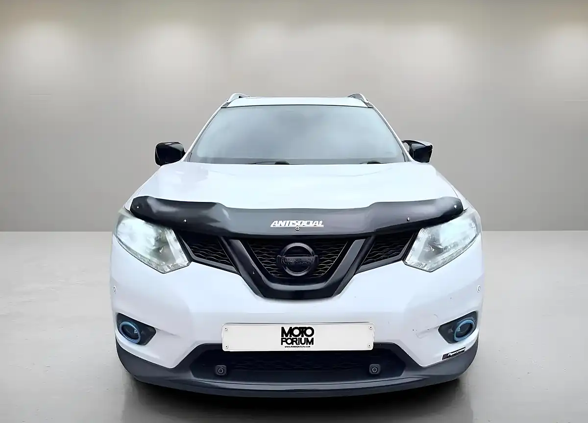 Used 2016 Nissan X-Trail N-Tec Xtron White - Interior and Exterior details 6