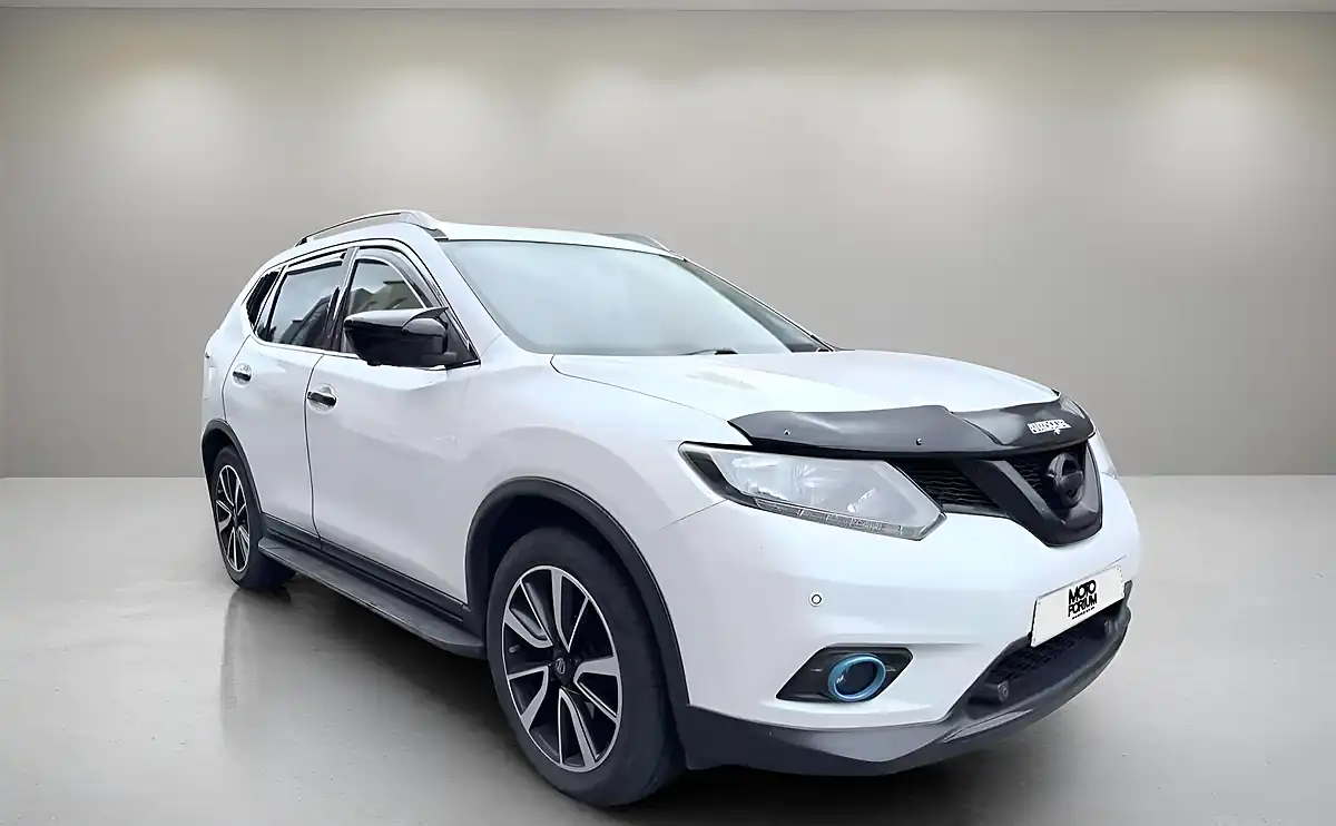 Used 2016 Nissan X-Trail N-Tec Xtron White - Interior and Exterior details 7