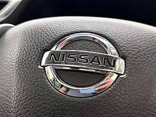 Used 2016 Nissan X-Trail Tekna Blue - Interior and Exterior details 15