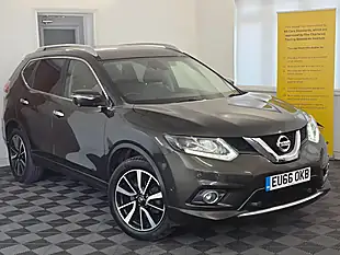 Used 2016 Nissan X-Trail Tekna Green - Interior and Exterior details 3