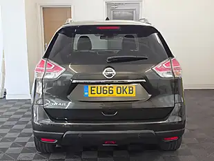 Used 2016 Nissan X-Trail Tekna Green - Interior and Exterior details 5