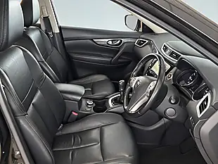 Used 2016 Nissan X-Trail Tekna Green - Interior and Exterior details 2