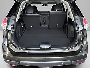 Used 2016 Nissan X-Trail Tekna Green - Interior and Exterior details 5