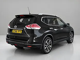 Used 2016 Nissan X-Trail Tekna Green - Interior and Exterior details 6