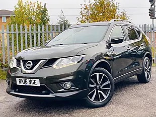 Used 2016 Nissan X-Trail Tekna Green - Interior and Exterior details 3