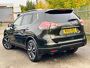 Used 2016 Nissan X-Trail Tekna Green - Interior and Exterior details 9