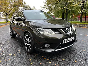 Used 2016 Nissan X-Trail Tekna Green - Interior and Exterior details 10