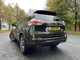 Used 2016 Nissan X-Trail Tekna Green - Interior and Exterior details 11