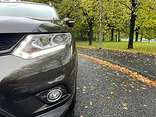 Used 2016 Nissan X-Trail Tekna Green - Interior and Exterior details 14
