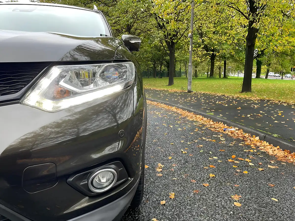 Used 2016 Nissan X-Trail Tekna Green - Interior and Exterior details 14