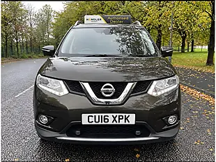 Used 2016 Nissan X-Trail Tekna Green - Interior and Exterior details 3