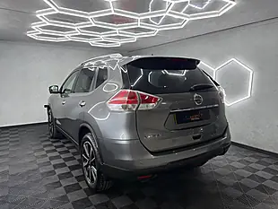 Used 2016 Nissan X-Trail Tekna Grey - Interior and Exterior details 12