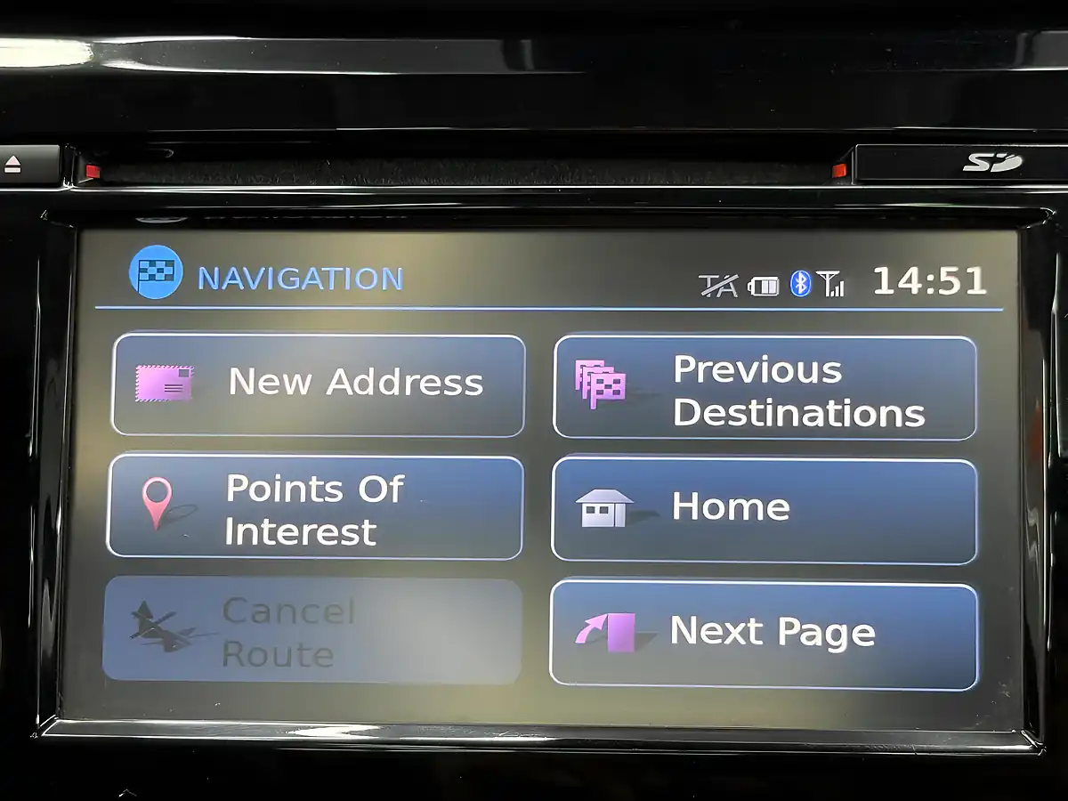 Used 2016 Nissan X-Trail Tekna Grey - Interior and Exterior details 17