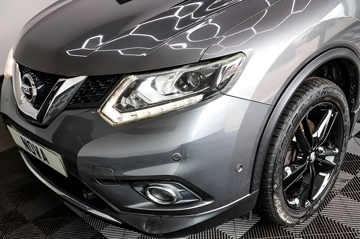 Used 2016 Nissan X-Trail Tekna Grey - Interior and Exterior details 19