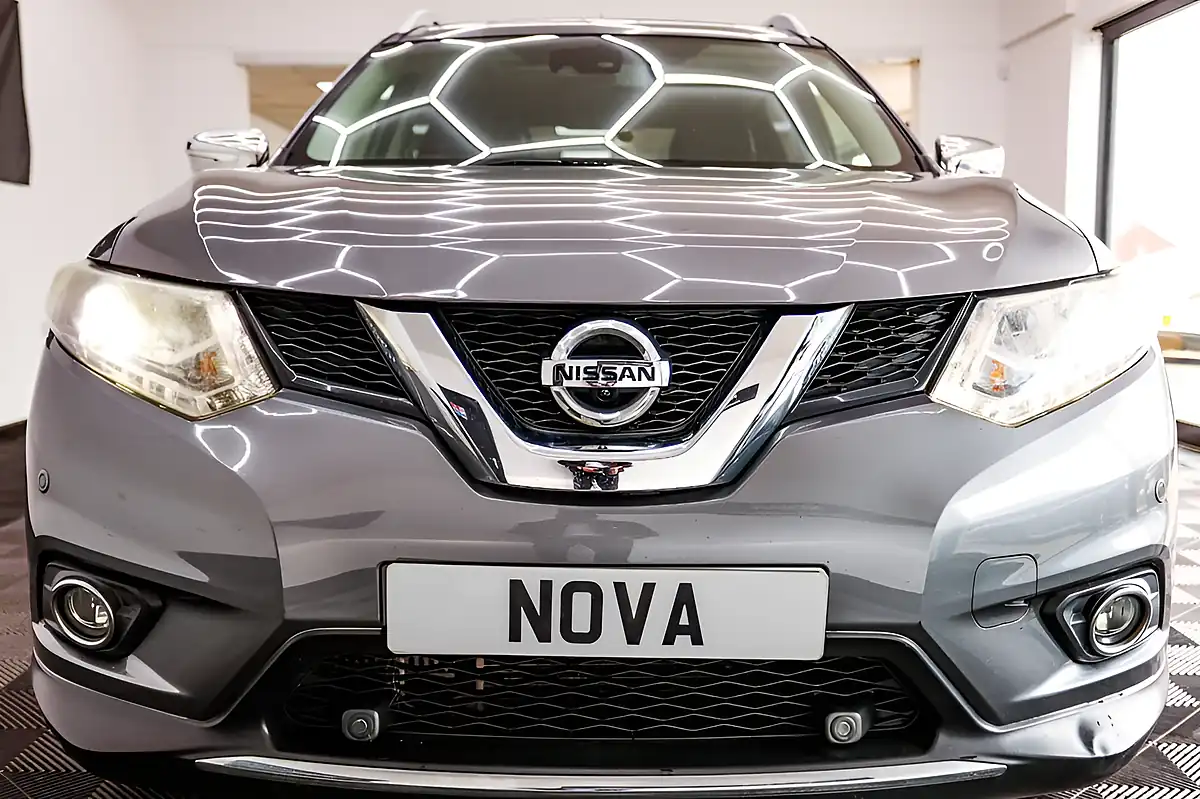 Used 2016 Nissan X-Trail Tekna Grey - Interior and Exterior details 8