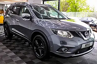 Used 2016 Nissan X-Trail Tekna Grey - Interior and Exterior details 9