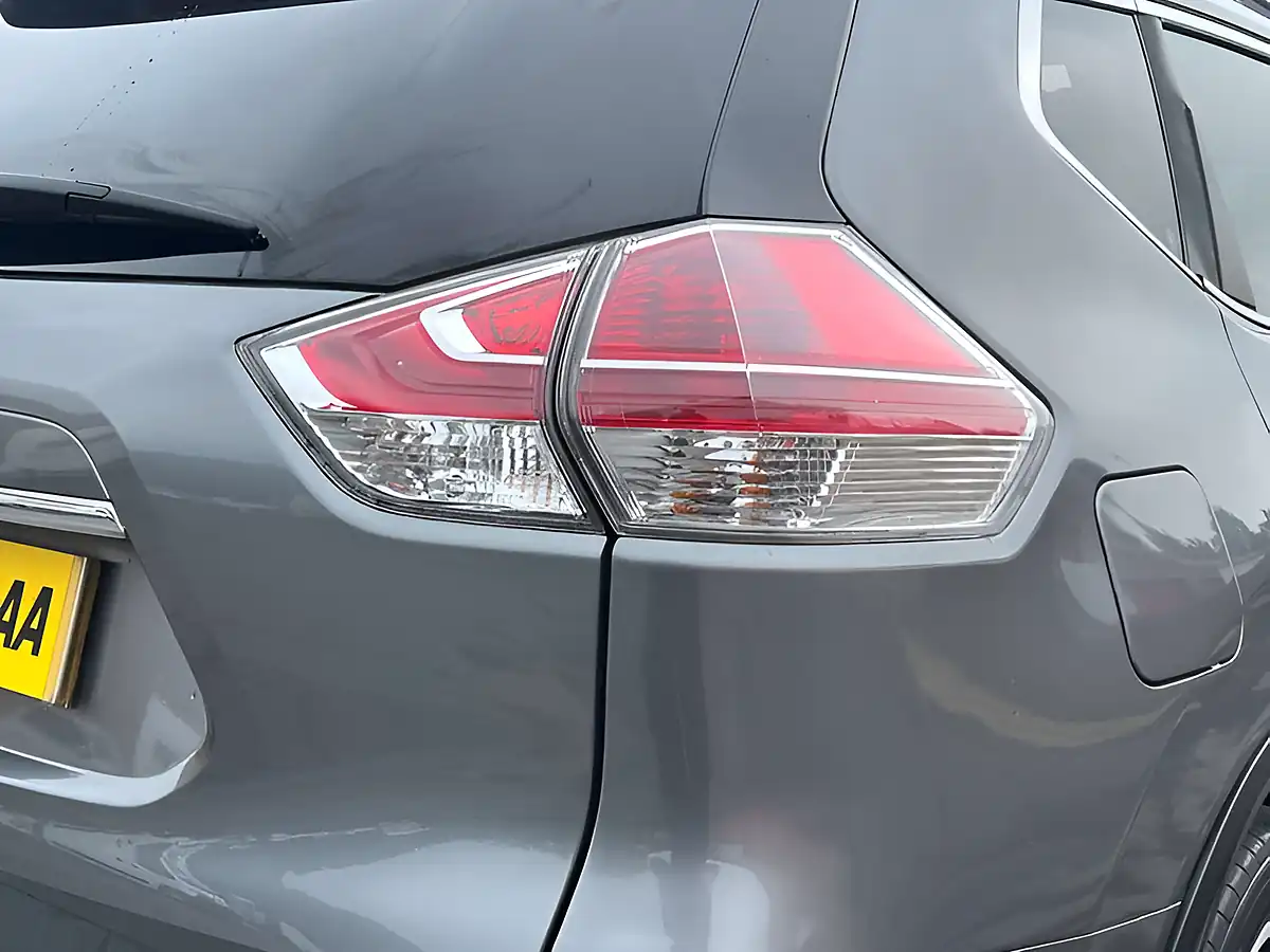 Used 2016 Nissan X-Trail Tekna Gun Metallic - Interior and Exterior details 18