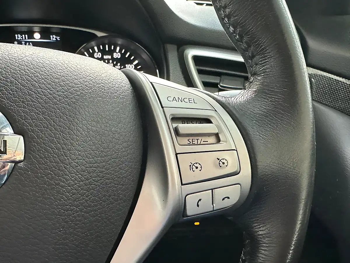 Used 2016 Nissan X-Trail Tekna Gunmetal Grey - Interior and Exterior details 10