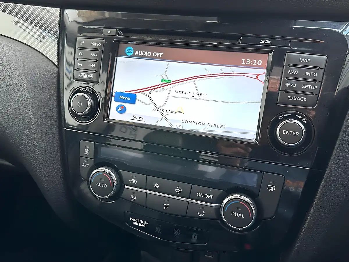Used 2016 Nissan X-Trail Tekna Gunmetal Grey - Interior and Exterior details 15