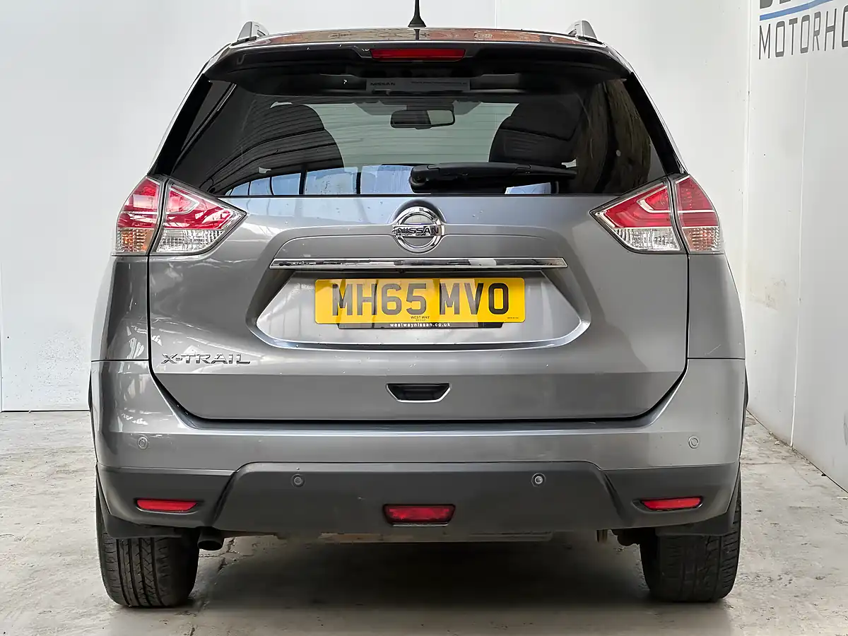 Used 2016 Nissan X-Trail Tekna Gunmetal Grey - Interior and Exterior details 5