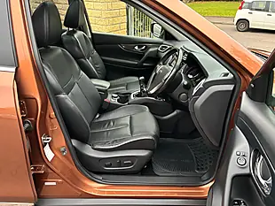 Used 2016 Nissan X-Trail Tekna Orange - Interior and Exterior details 11