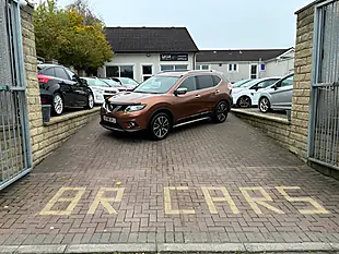 Used 2016 Nissan X-Trail Tekna Orange - Interior and Exterior details 3