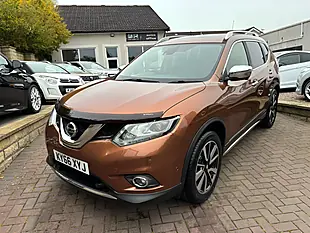 Used 2016 Nissan X-Trail Tekna Orange - Interior and Exterior details 4