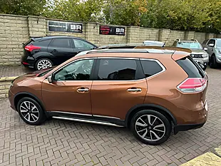 Used 2016 Nissan X-Trail Tekna Orange - Interior and Exterior details 6