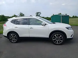 Used 2016 Nissan X-Trail Tekna White - Interior and Exterior details 3