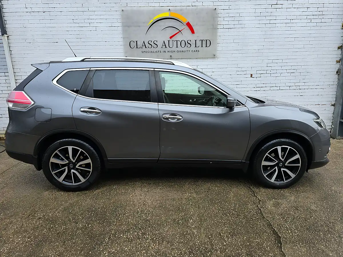 Used 2016 Nissan X-Trail Tekna Xtron Grey - Interior and Exterior details 10