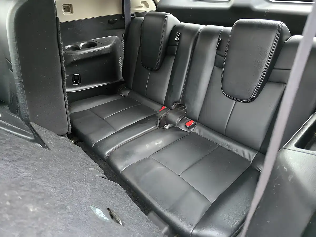 Used 2016 Nissan X-Trail Tekna Xtron Grey - Interior and Exterior details 17