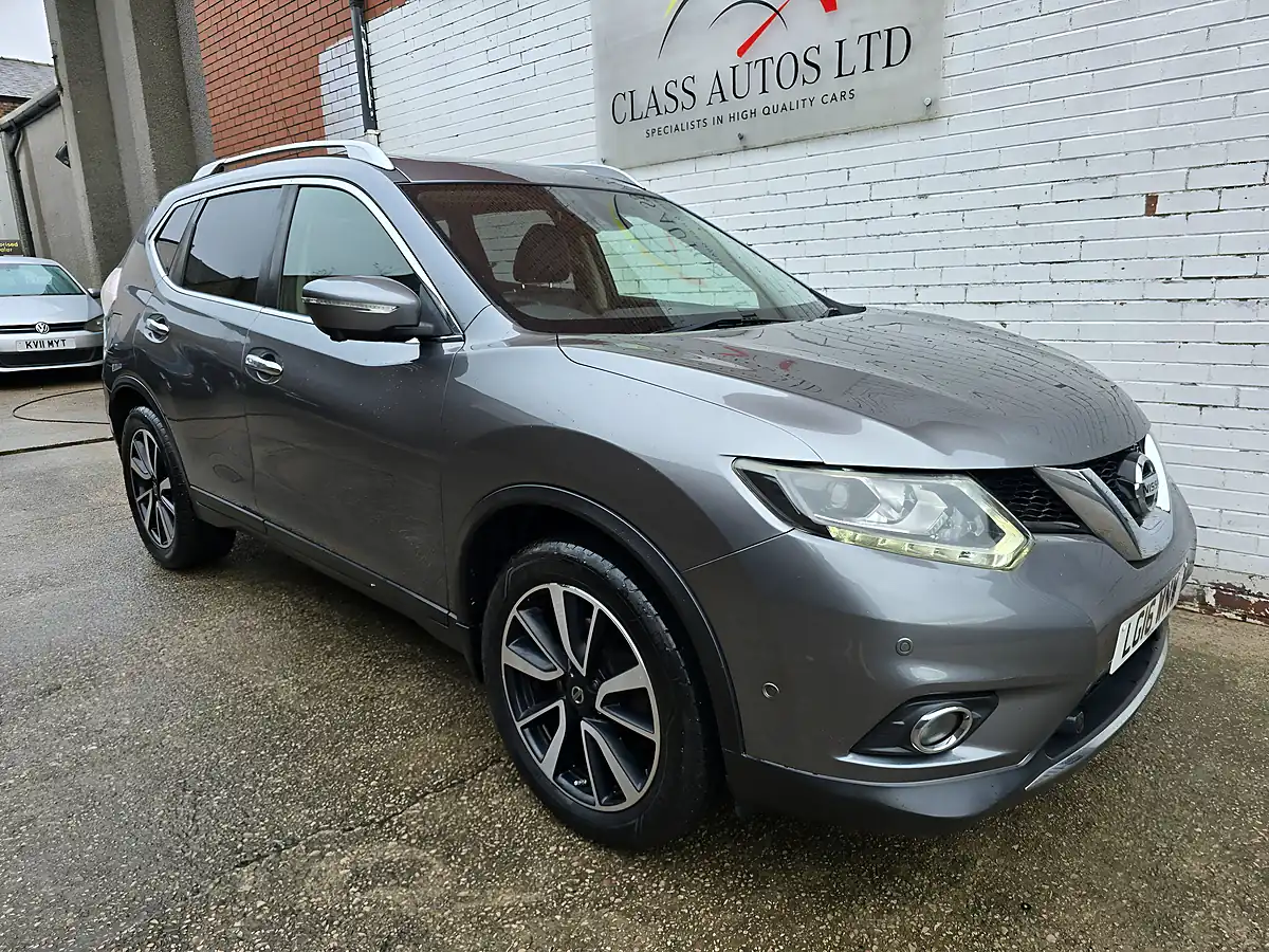 Used 2016 Nissan X-Trail Tekna Xtron Grey - Interior and Exterior details 6