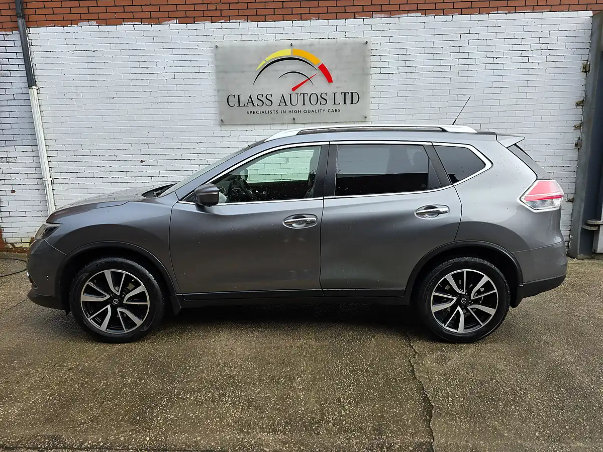 Used 2016 Nissan X-Trail Tekna Xtron Grey - Interior and Exterior details 8