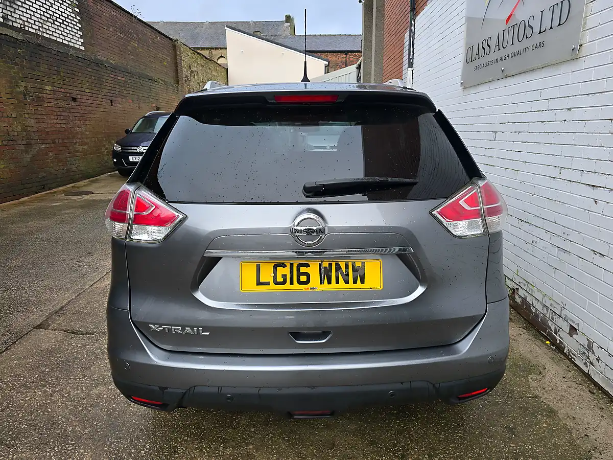 Used 2016 Nissan X-Trail Tekna Xtron Grey - Interior and Exterior details 9