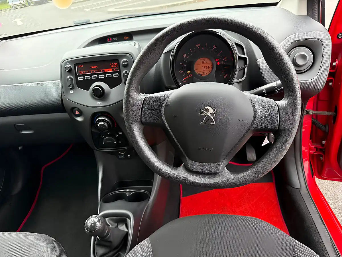 Used 2016 Peugeot 108 Access Red - Interior and Exterior details 13