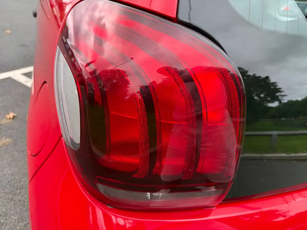 Used 2016 Peugeot 108 Access Red - Interior and Exterior details 16