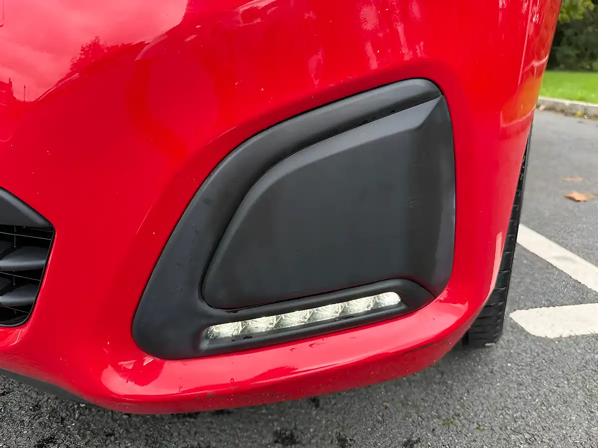 Used 2016 Peugeot 108 Access Red - Interior and Exterior details 19