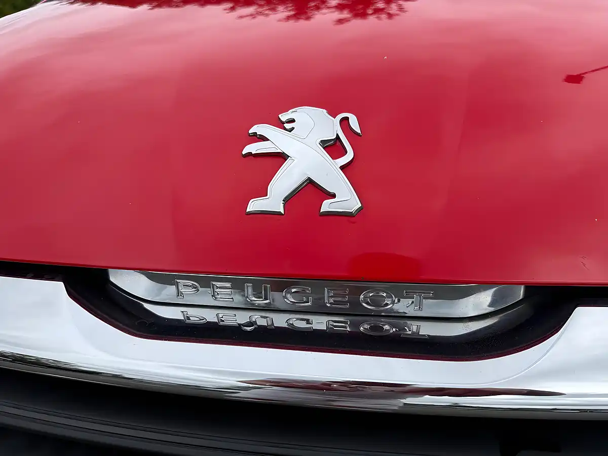 Used 2016 Peugeot 108 Access Red - Interior and Exterior details 20
