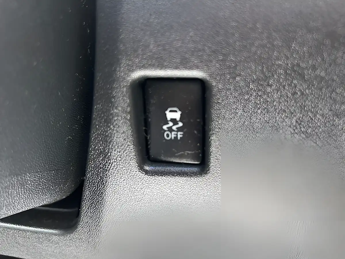 Used 2016 Peugeot 108 Active Black - Interior and Exterior details 16