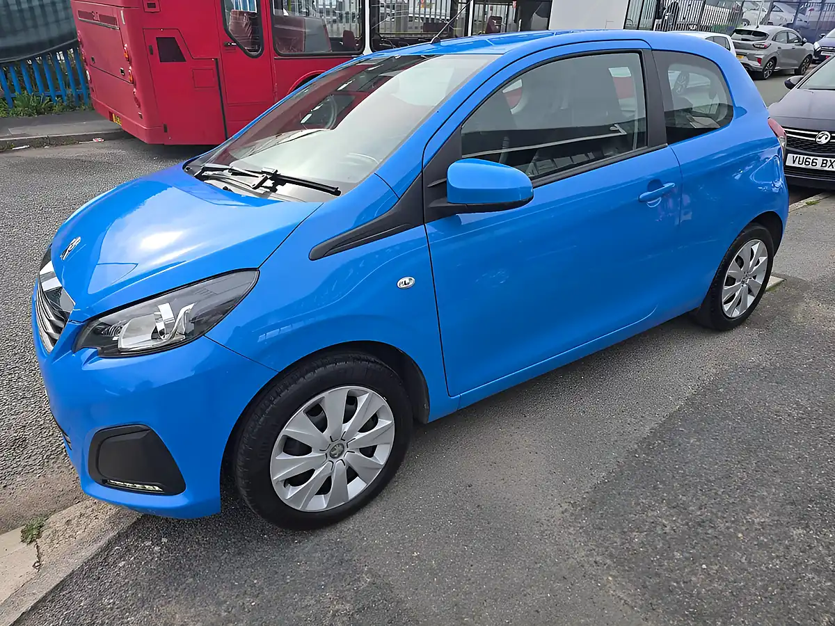 Used 2016 Peugeot 108 Active Blue - Interior and Exterior details 7