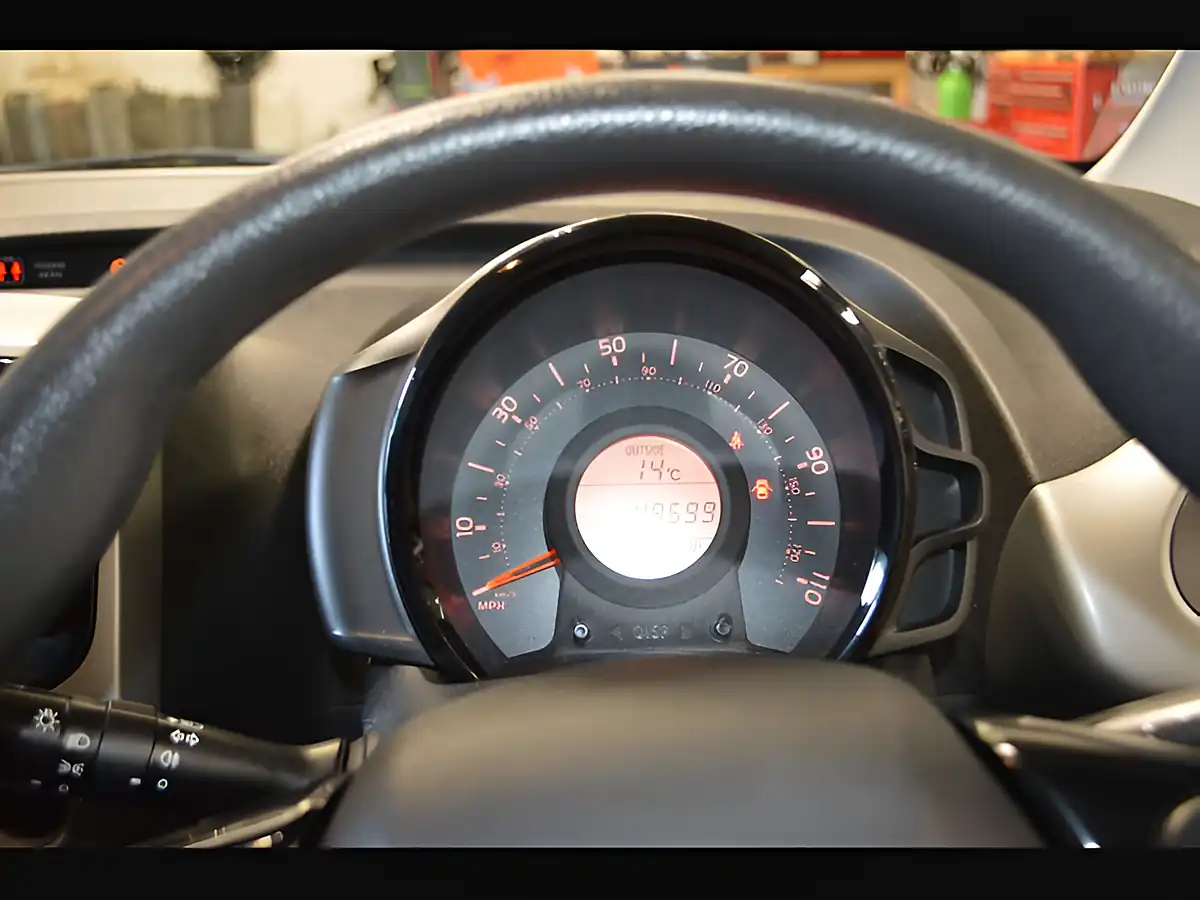 Used 2016 Peugeot 108 Active Purple Berry - Interior and Exterior details 13