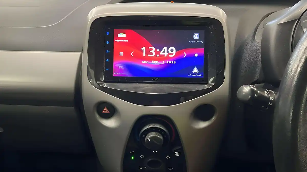 Used 2016 Peugeot 108 Active Purple - Interior and Exterior details 7