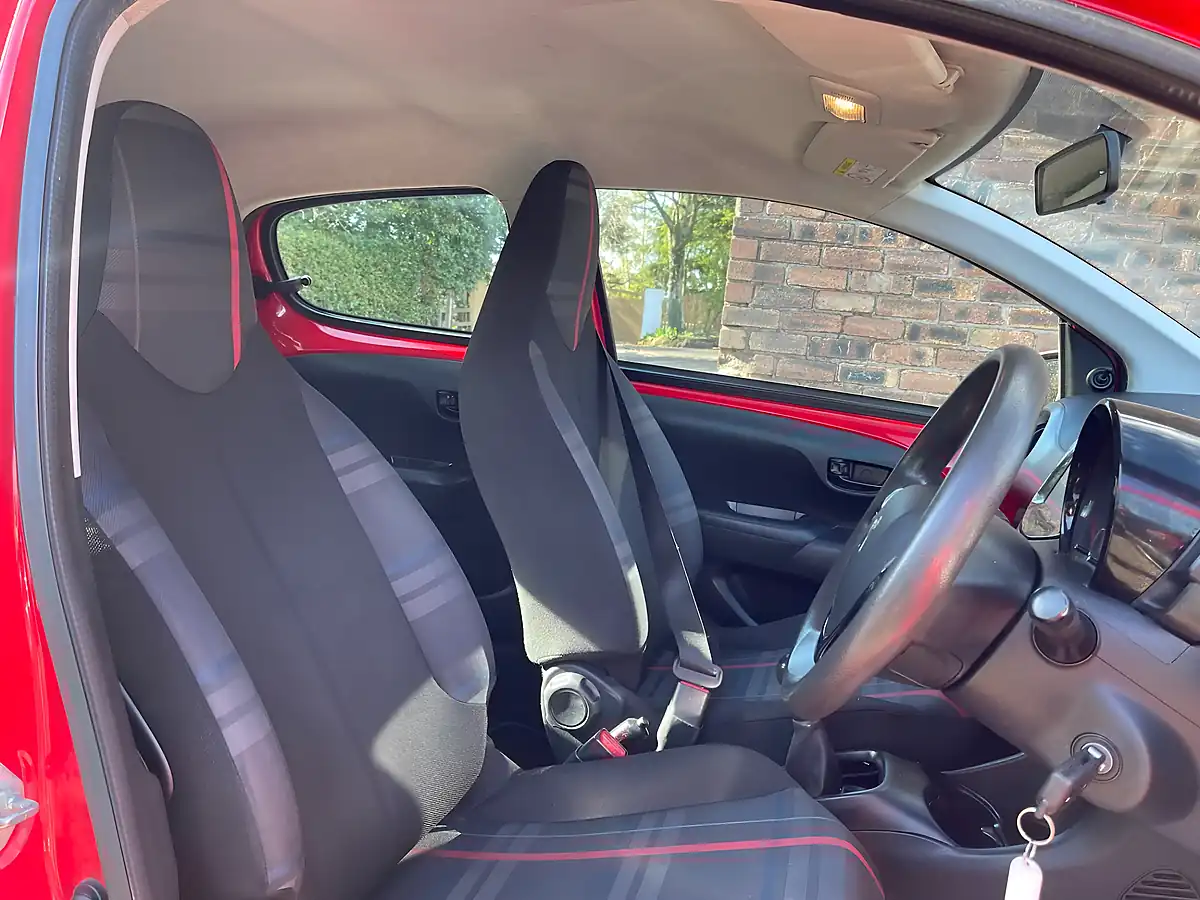 Used 2016 Peugeot 108 Active Red - Interior and Exterior details 10