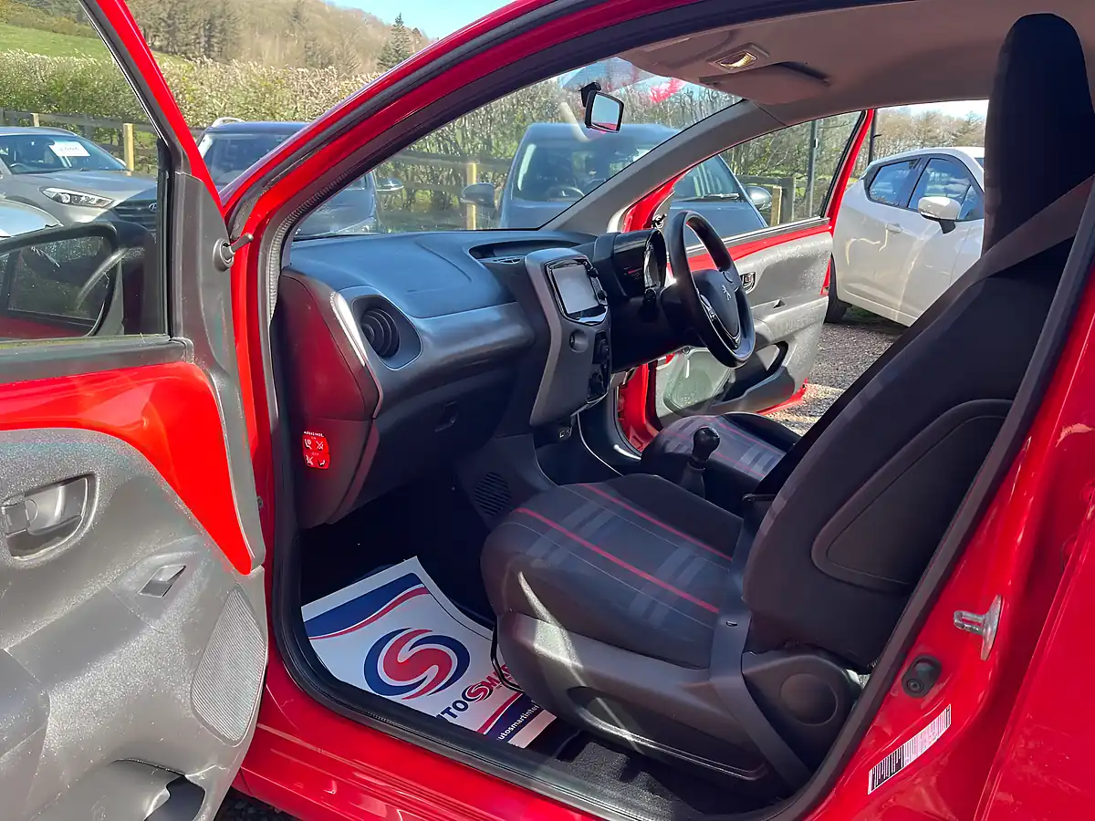 Used 2016 Peugeot 108 Active Red - Interior and Exterior details 19