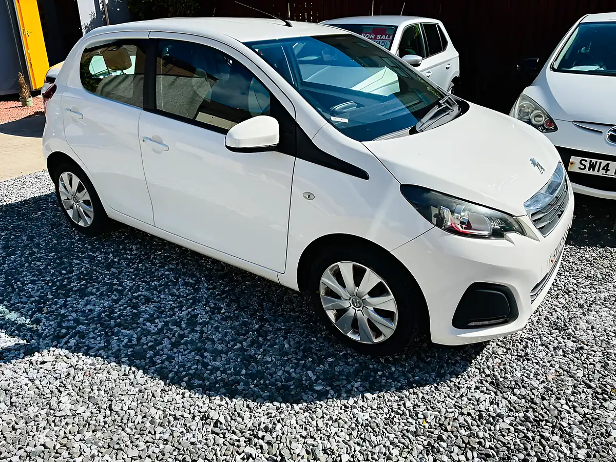 Used 2016 Peugeot 108 Active White - Front View