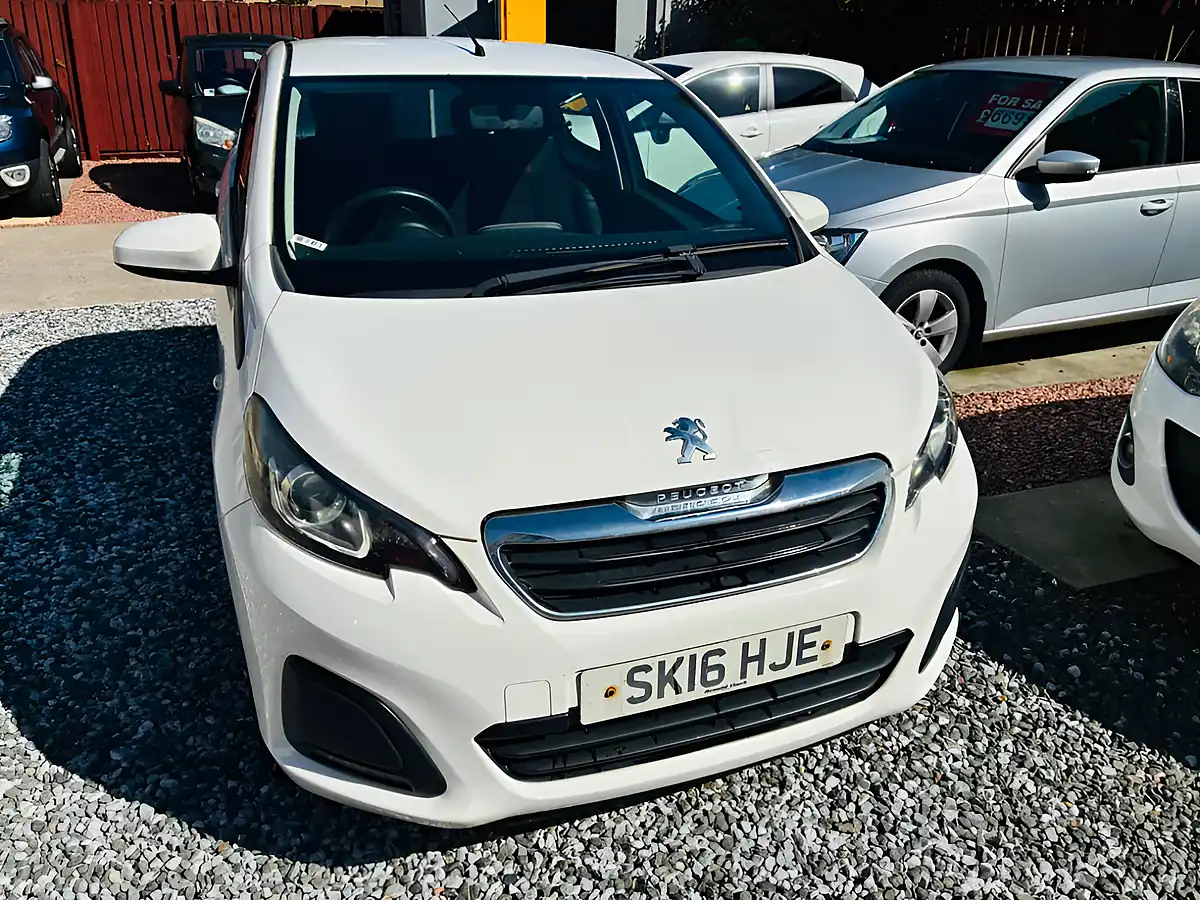 Used 2016 Peugeot 108 Active White - Interior and Exterior details 4