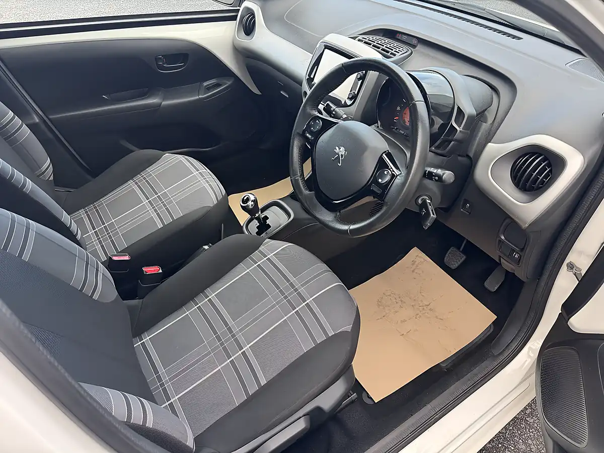 Used 2016 Peugeot 108 Active White - Interior and Exterior details 9